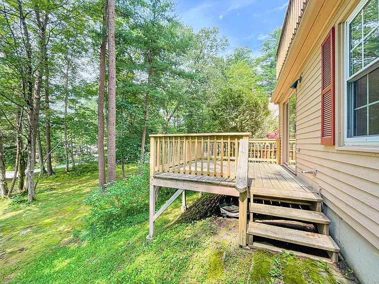5 Dresden Ct — Photo 68