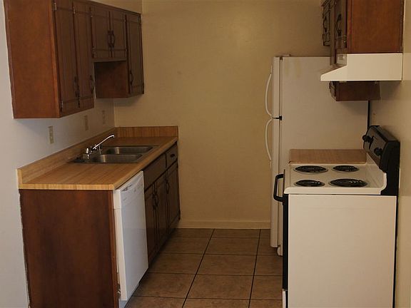 SW Kitchen 1