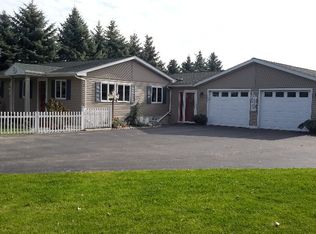 2152 Parish Rd, Kawkawlin, MI 48631