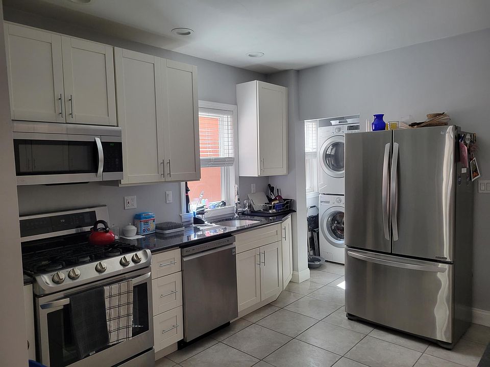 1st image of 6 Peirce Ave