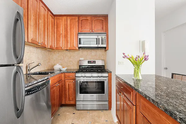 Sold by Compass | media 8