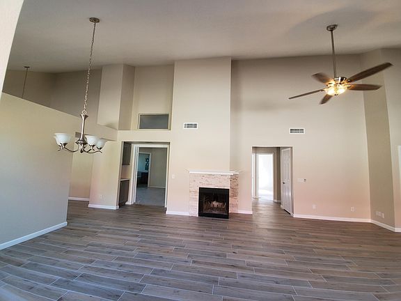 4th image of 3235 E Wildwood Dr