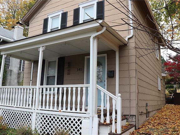 2nd image of 141 Washington St
