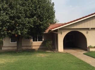1412 Circle Dr, Sanger, CA