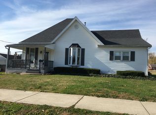212 N Oak St, Loogootee, IN