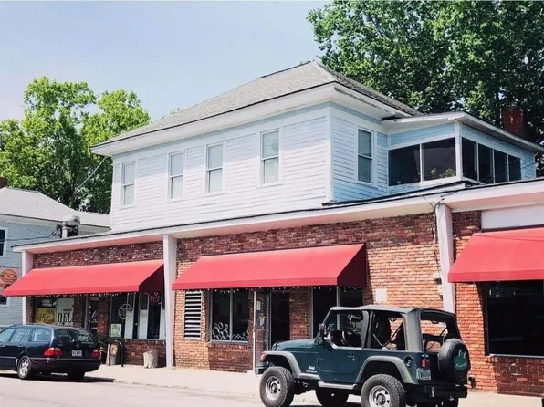 326 E 40th St, Savannah, GA 31401
