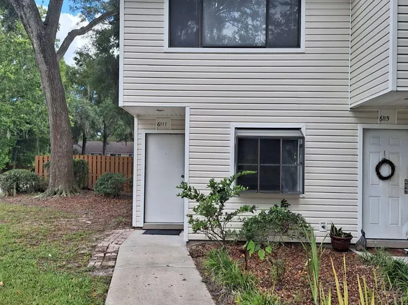 6111 SW 8th Pl, Gainesville, FL 32607