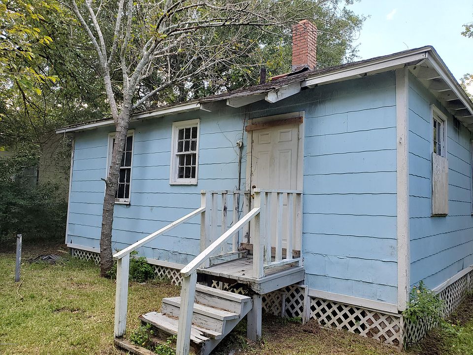 1st image of 1024 W 31st St