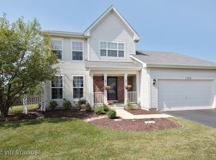 1334 S Abington Ln, Round Lake, IL 60073