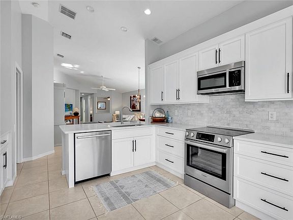 4th image of 8857 Cascades Isle BLVD