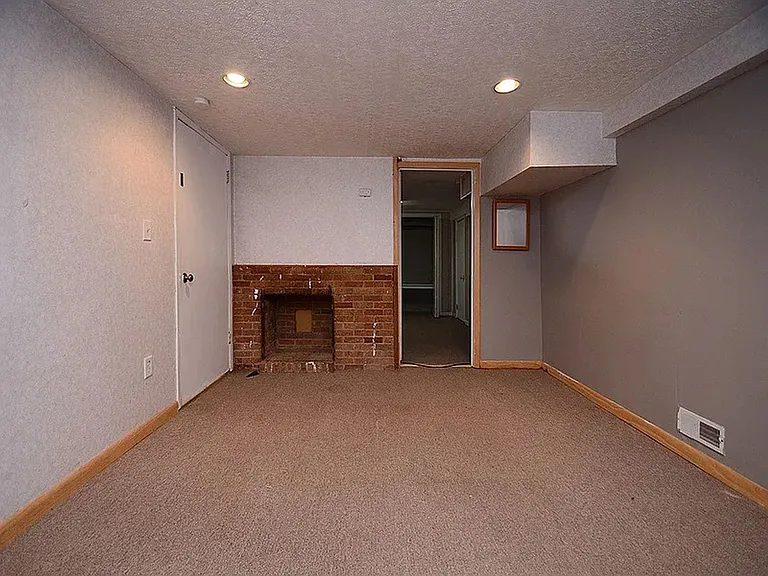 1309 Franklin St — Photo 11