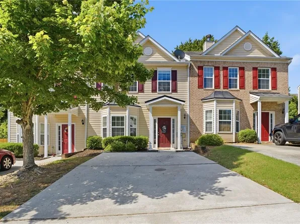 5216 Birch Ct, Oakwood, GA 30566