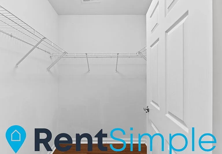 21210 McFadden Sq #402 — Photo 25