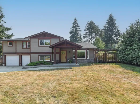 1530 Grayling Dr, Comox Valley, BC V9M 3Z7