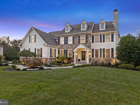 3rd image of 78 Margil Farm Dr