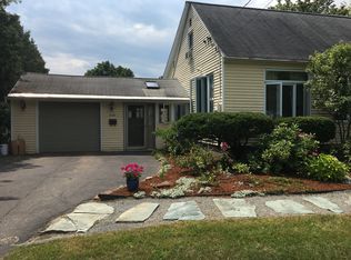 90 Poirier Pl, Burlington, VT 05408