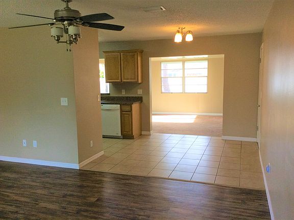 3rd image of 2930 Sabal Palm Dr