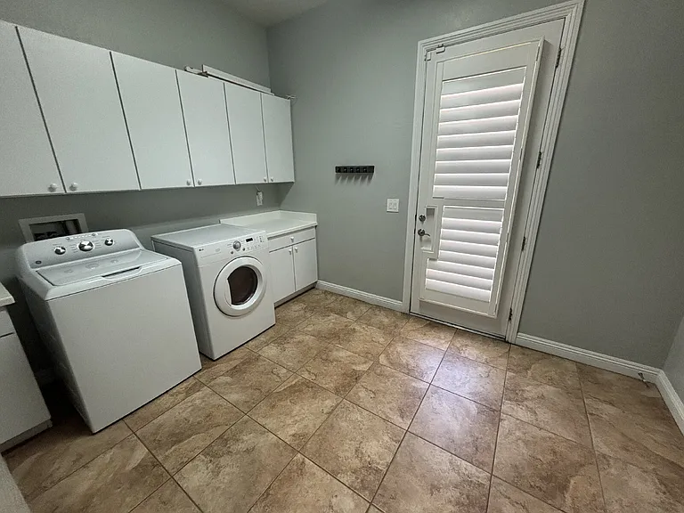 8225 Broad Peak Dr — Photo 11