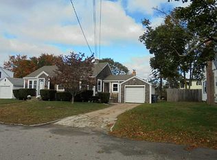 77 Cavalcade Blvd, Warwick, RI 02889