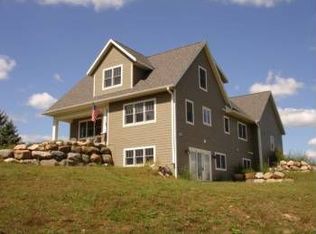 W14198 Golf Rd, Prairie Du Sac, WI 53578