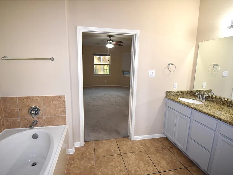 51 S Greenprint Cir — Photo 24