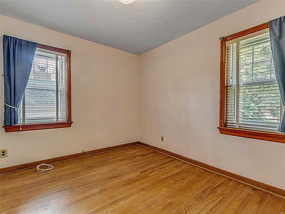 5th image of 3 Saint Thomas Ct