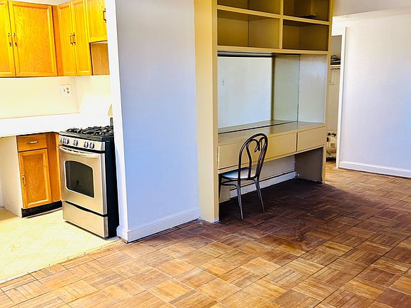 5th image of 1577 N Colonial Ter APT 105-Y