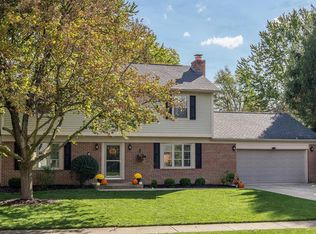 815 Sunblest Blvd, Fishers, IN 46038