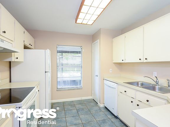 5th image of 1600 Coppersmith Ct