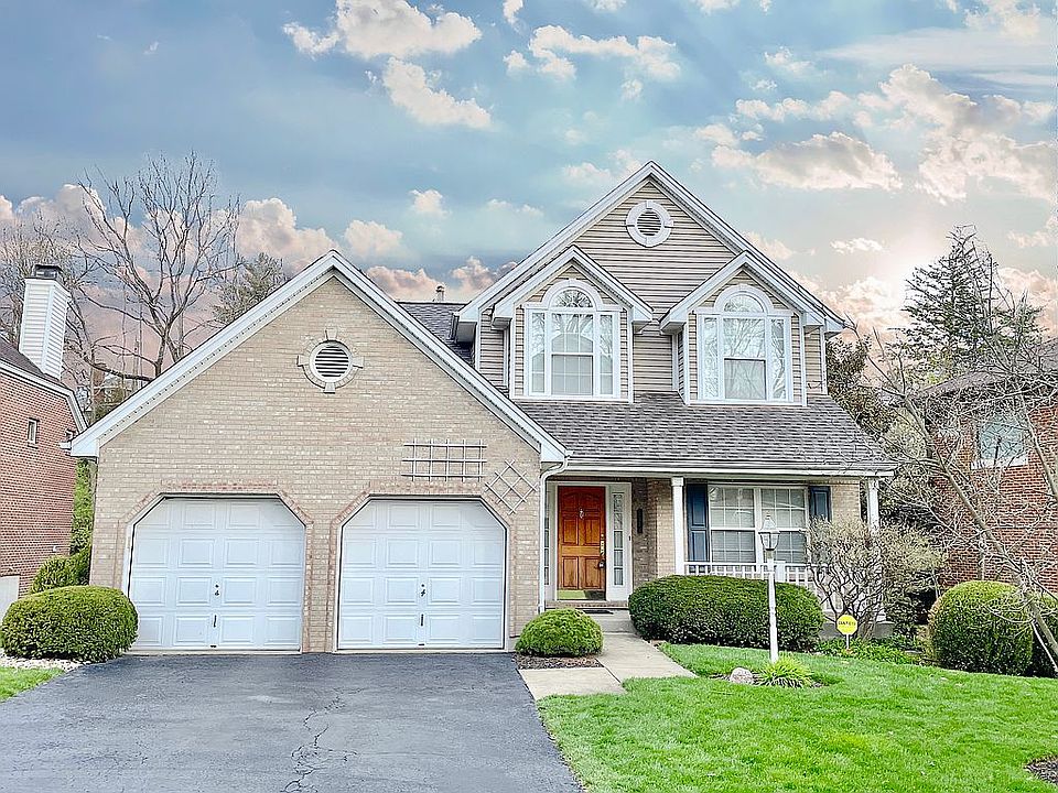1st image of 2566 Villa Ln
