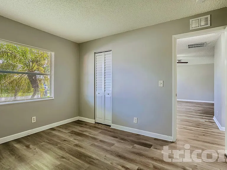 6198 Arcade Ct — Photo 8