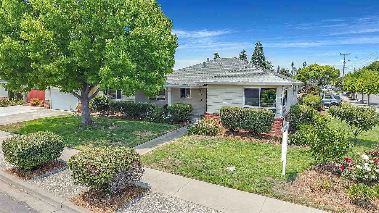 4625 Richmond Ave photo 1