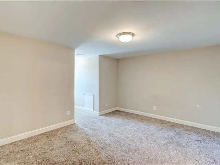 3770 Shades Valley Ln #3770 — Photo 17