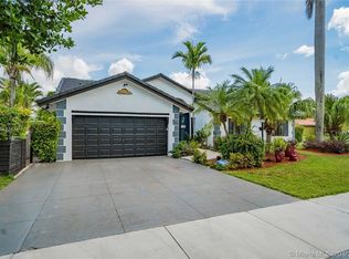 14453 SW 165th Ter, Miami, FL 33177