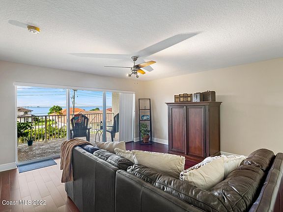 4th image of 551 Casa Bella Dr Unit 305