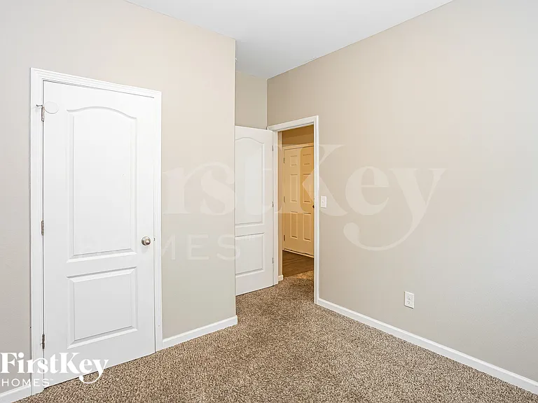 6129 Purbeck Way — Photo 13