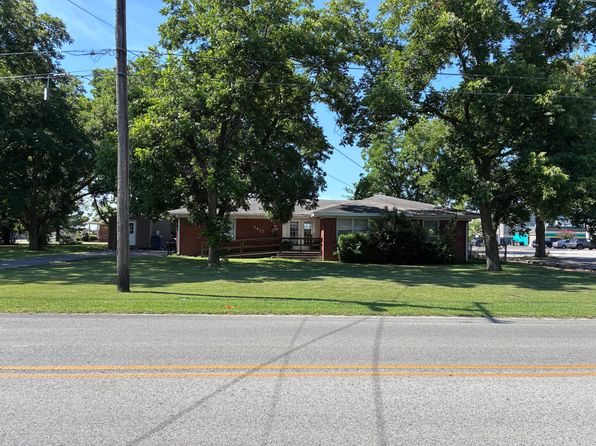2417 Forest Home Rd