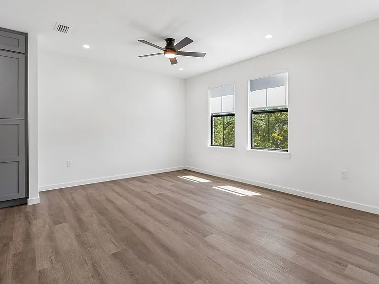 1218 E Kay St #14 — Photo 33