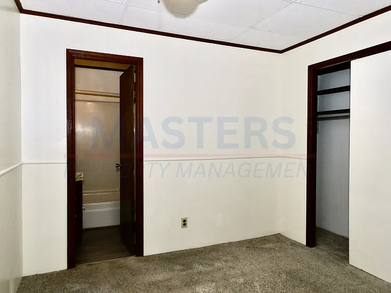 136 N Fulton St — Photo 8