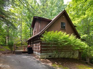 2345 Courtney Ln, Sevierville, TN 37876