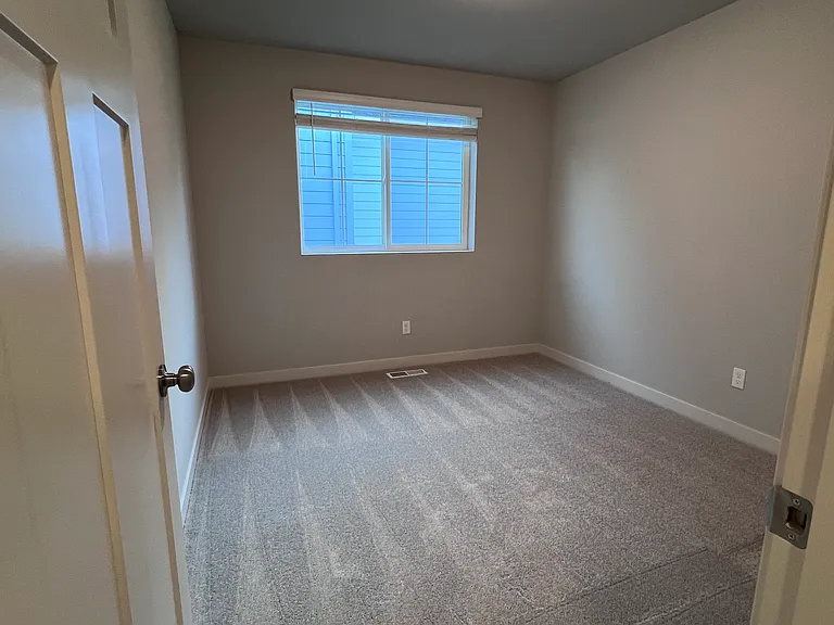 Spacious 2nd Bedroom