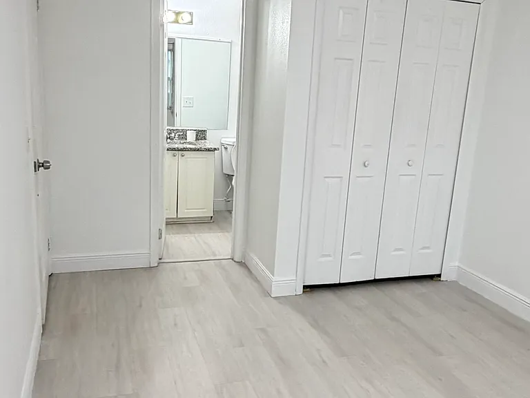 9801 Turf Way — Photo 5
