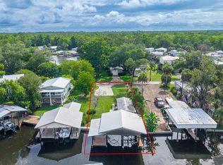 192 SE 241st St, Suwannee, FL 32692