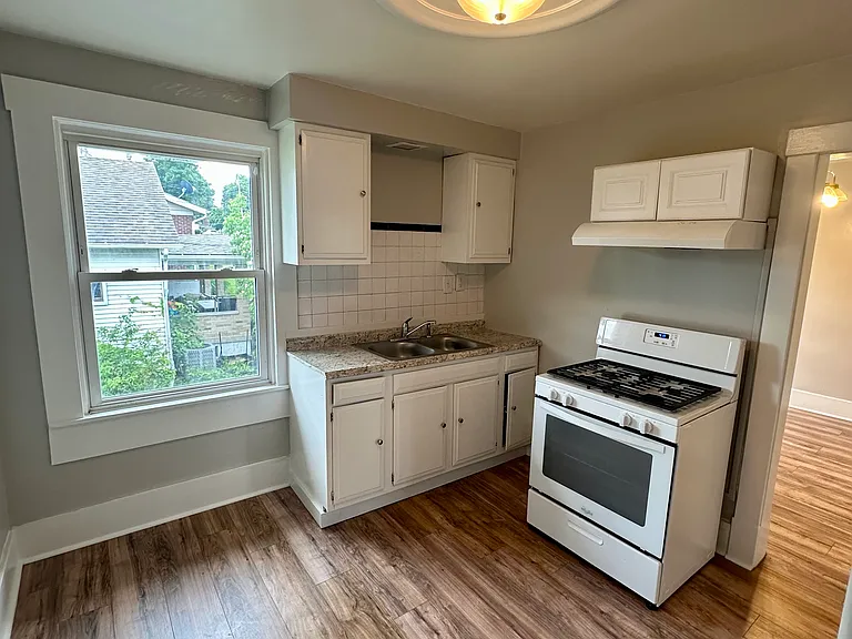 906 North St #2 — Photo 12