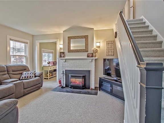 5th image of 224 E Terrace Ave