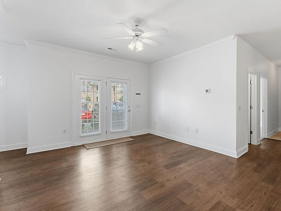 3rd image of 2053 Silvercrest Dr. #13A