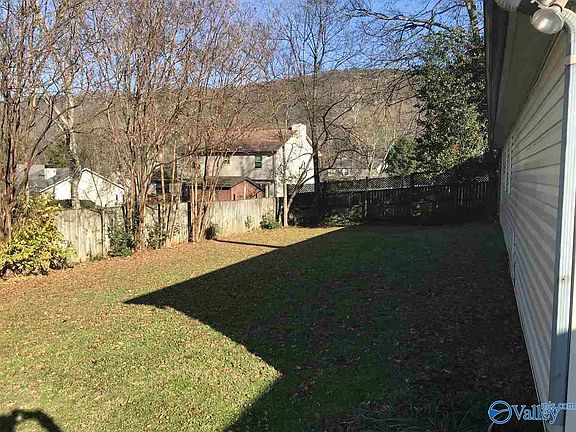 4th image of 1305 Chimney Springs Dr SE
