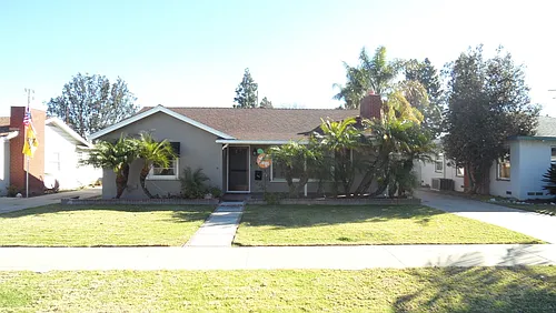 445 N Pine St Photo 1