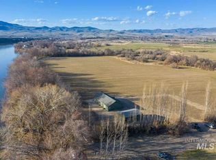 776 River Bnd, Weiser, ID 83672