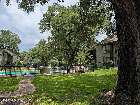 2nd image of 107 Kona Villa #C